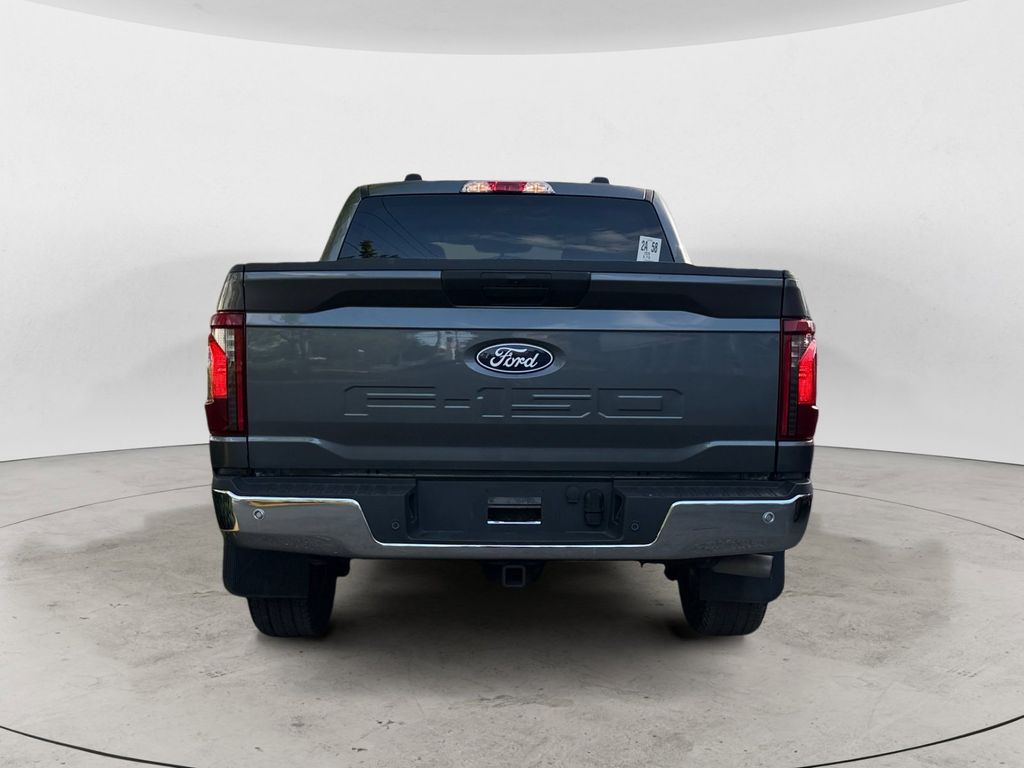 Certified Used 2025 Gray Ford XLT image 3