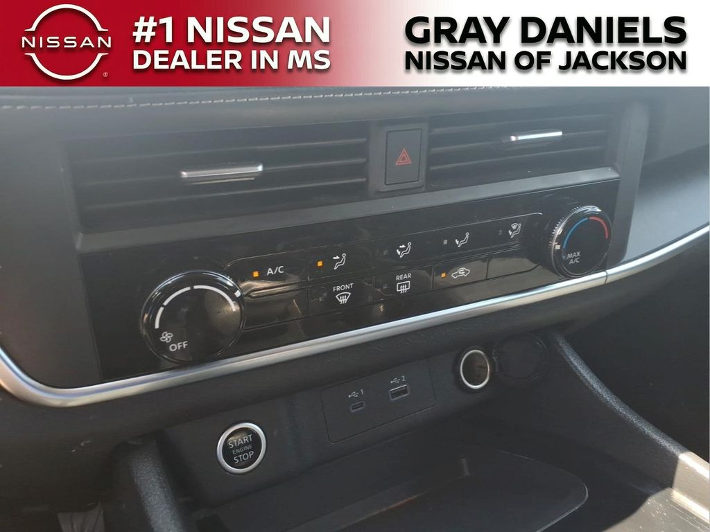 Used 2023 Nissan Rogue SUV