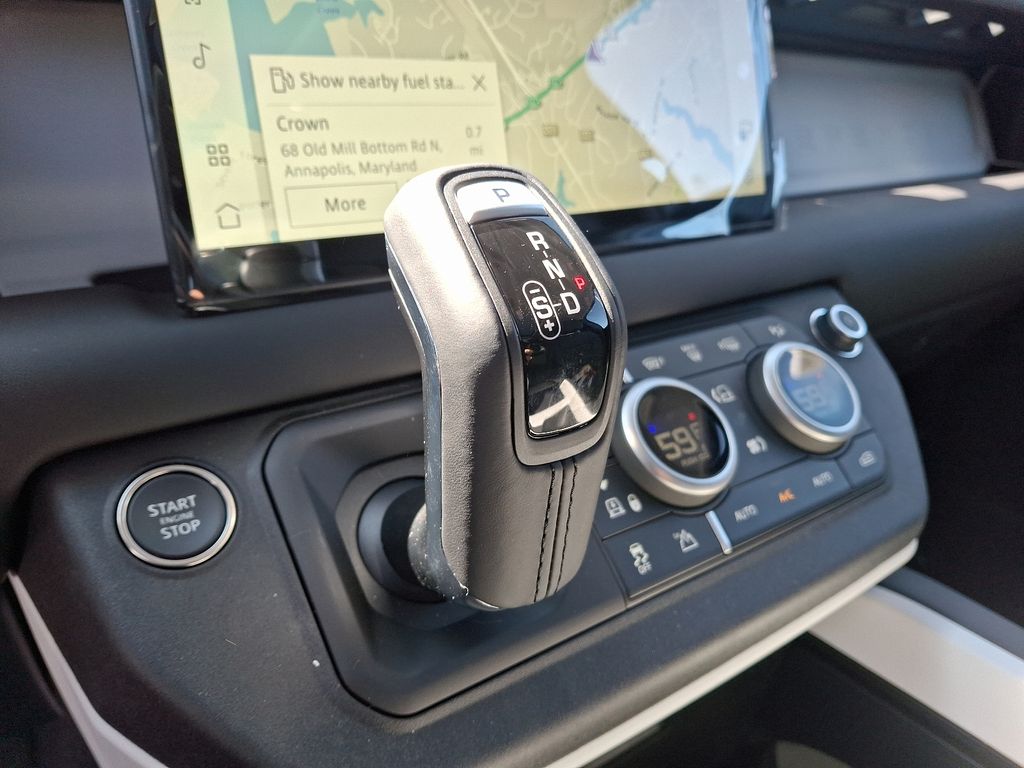 2025 Land Rover Defender 110 14