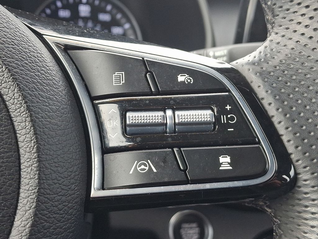 Thumbnail: 2023 Kia Forte - 22