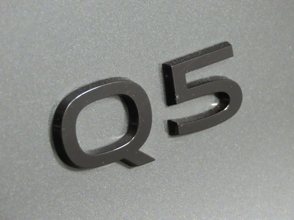 Thumbnail: 2025 Audi Q5 - 9
