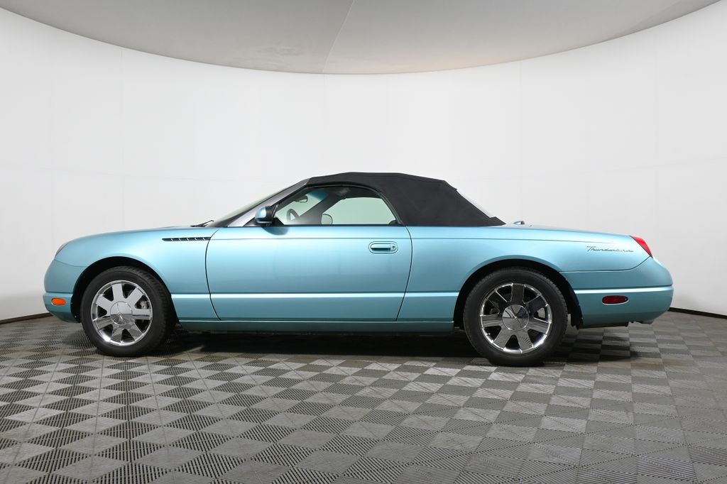 Thumbnail: 2002 Ford Thunderbird - 13