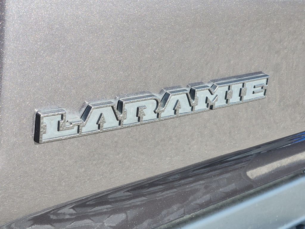 2022 Ram 1500 Laramie 13