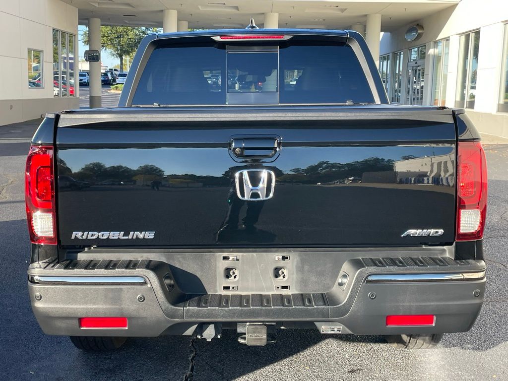 Thumbnail: 2017 Honda Ridgeline - 4