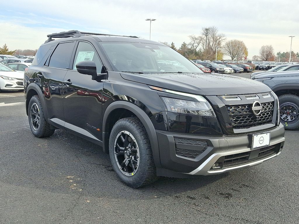 Thumbnail: 2025 Nissan Pathfinder - 3