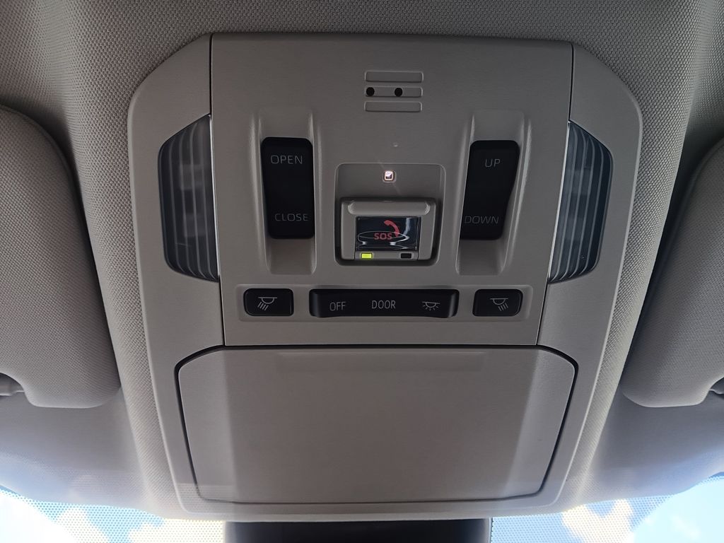 Used 2023 Toyota Highlander SUV
