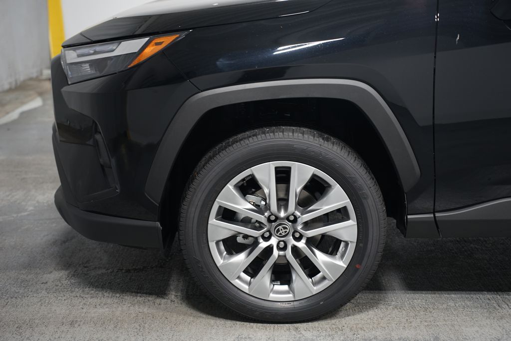 Thumbnail: 2025 Toyota RAV4 - 5