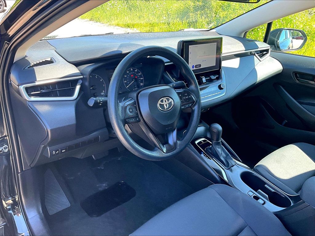 2024 Toyota Corolla — photo 8