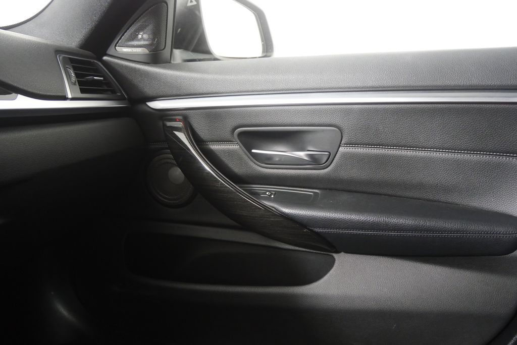 Thumbnail: 2018 BMW 4 Series - 18