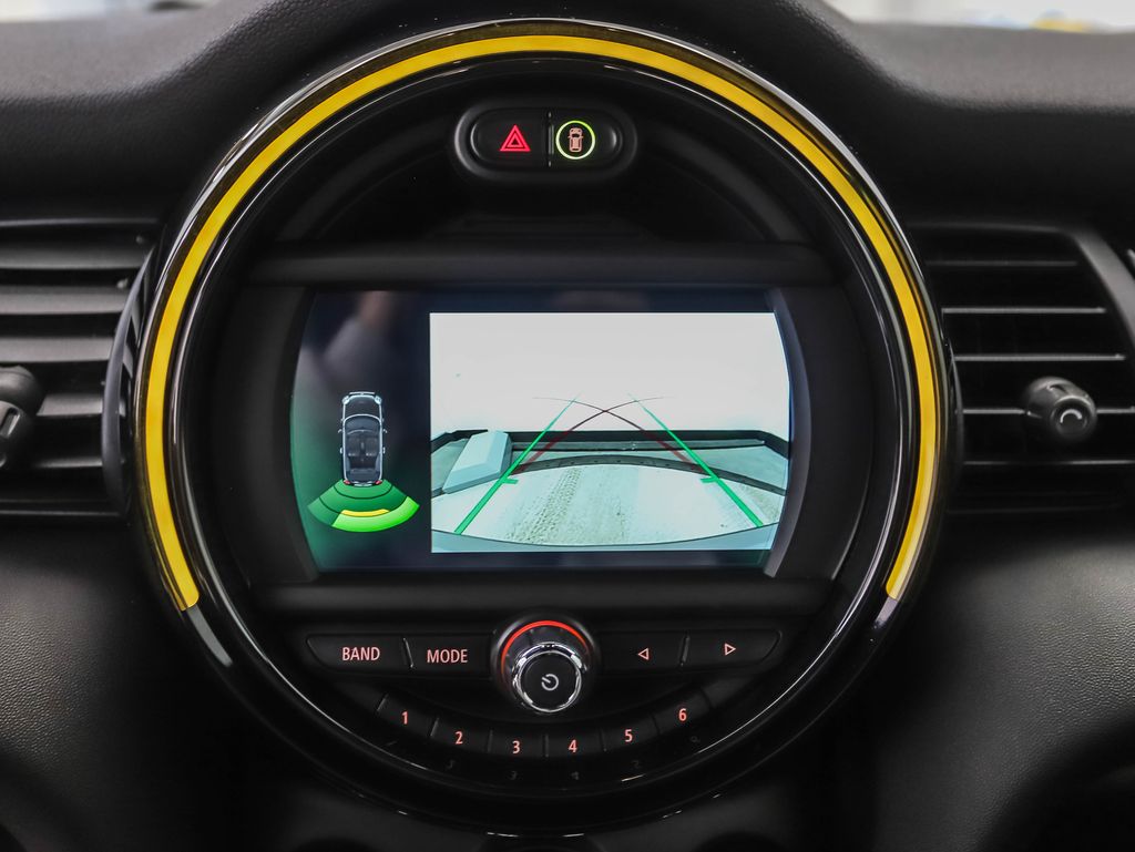 Thumbnail: 2020 MINI Cooper - 17