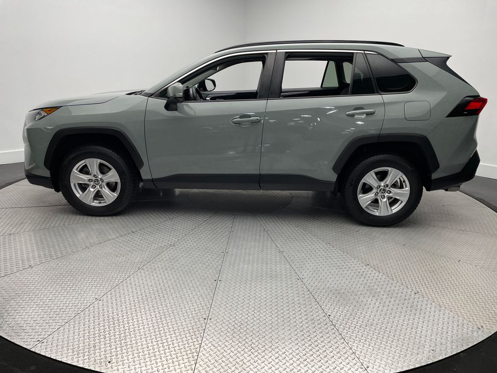Thumbnail: 2021 Toyota RAV4 - 8