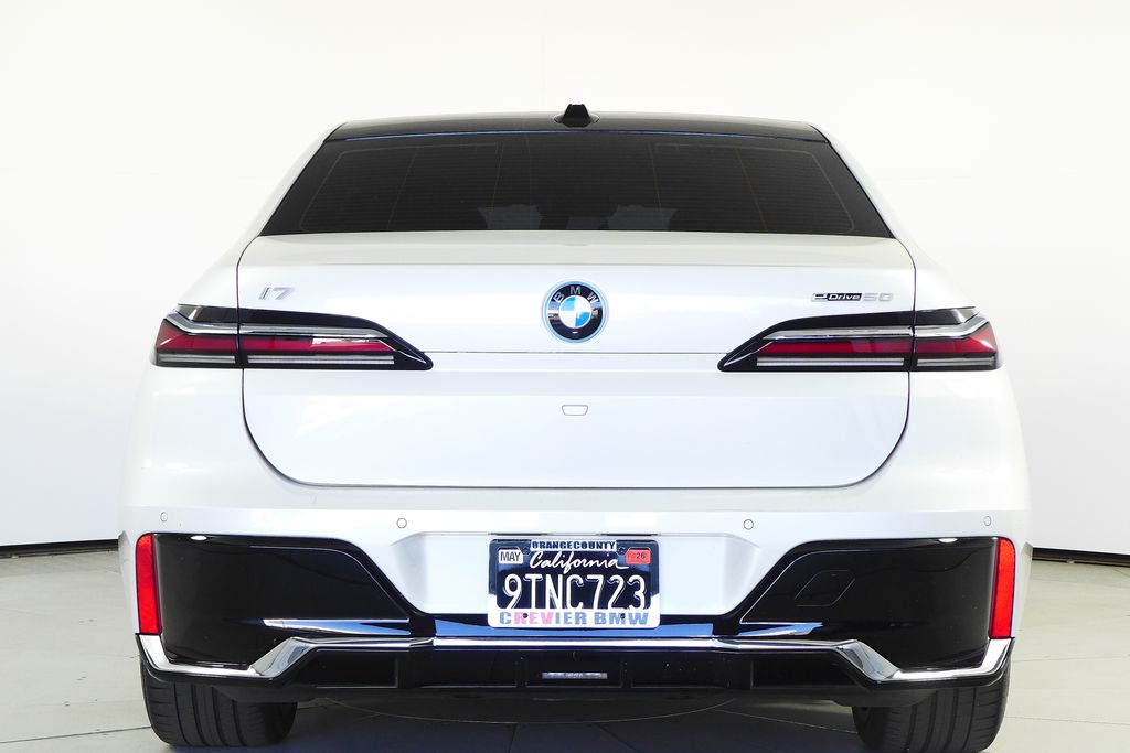 Thumbnail: 2025 BMW i7 - 8