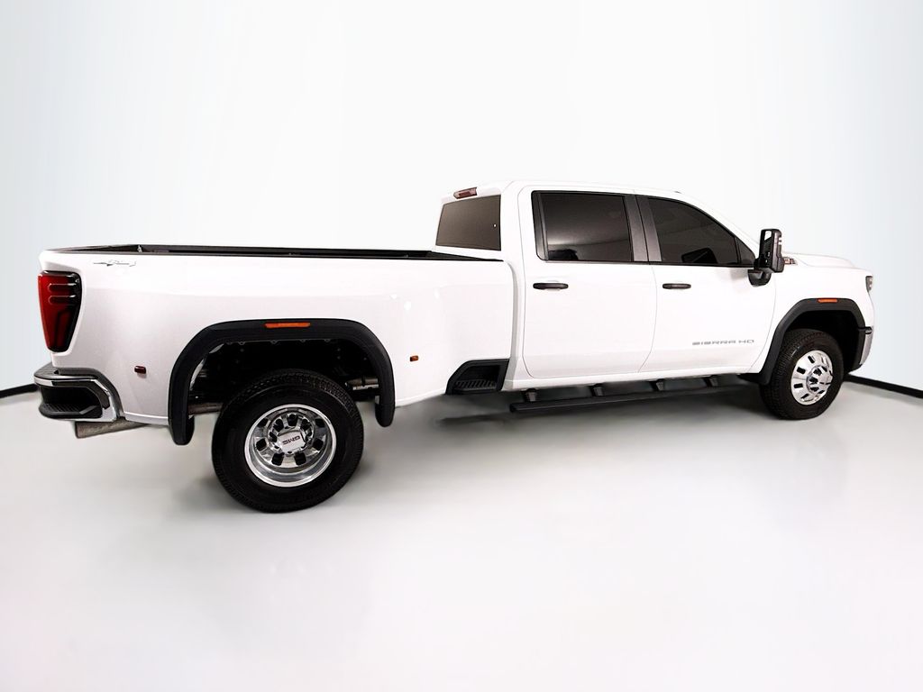Thumbnail: 2025 GMC Sierra 3500 - 4