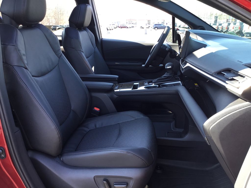 Thumbnail: 2026 Toyota Sienna - 13