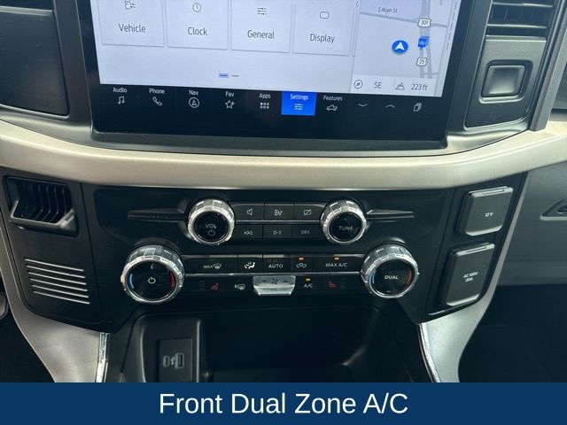 2023 Ford F-150 Lightning XLT