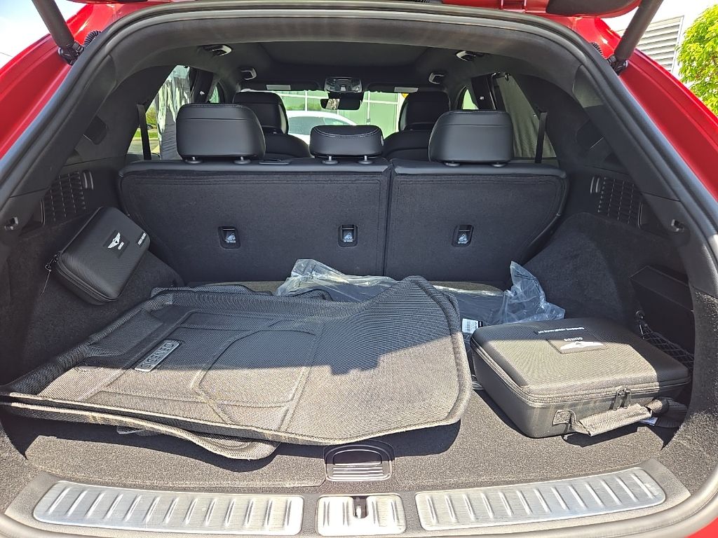 2025 Genesis GV70 Sport Prestige 29