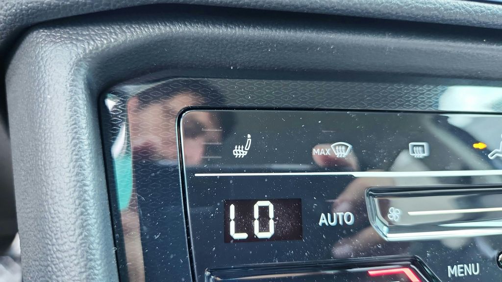 2025 Volkswagen Taos