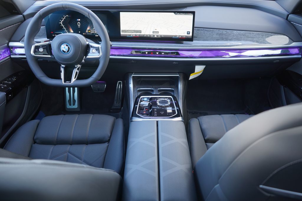 2024 BMW i7 xDrive60 14