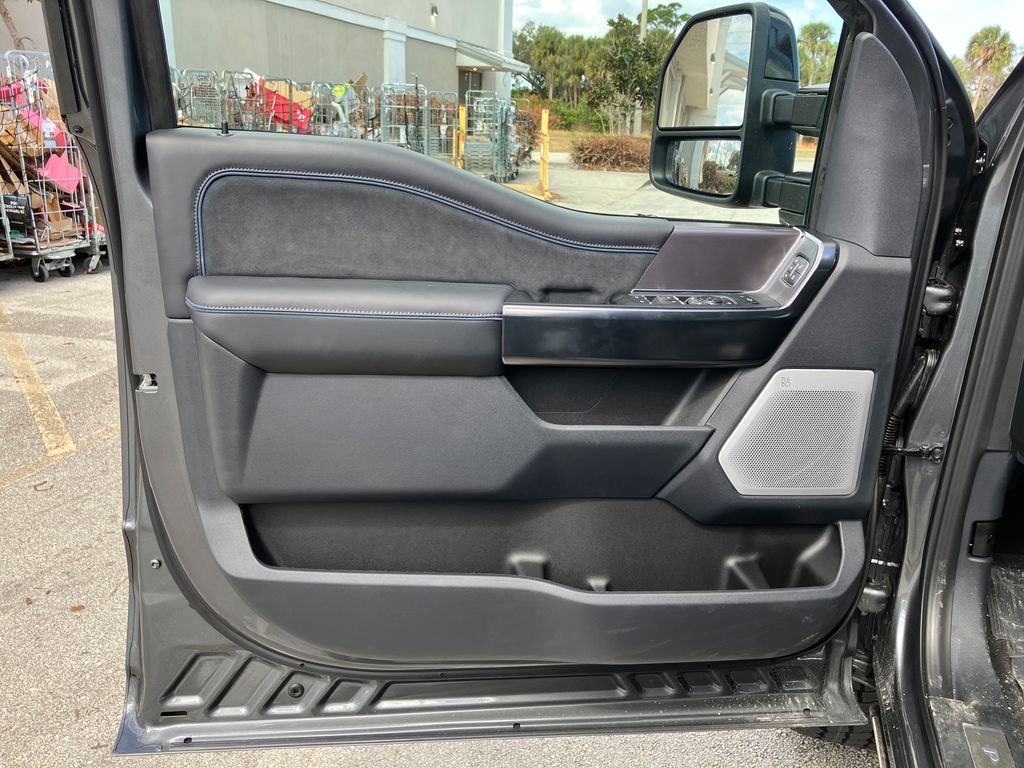 New 2026 Gray Ford Platinum image 27