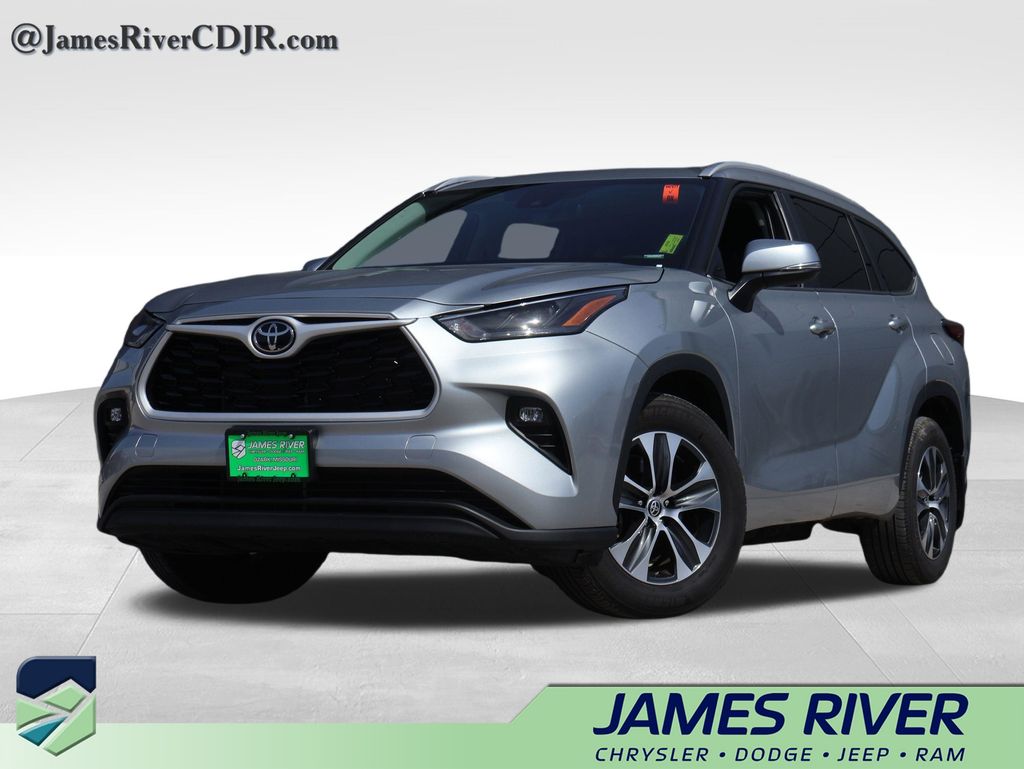 2025 Toyota Highlander XLE AWD