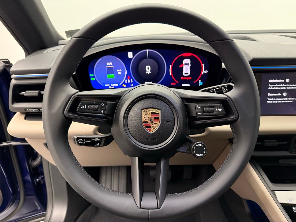 Thumbnail: 2025 Porsche Macan - 11
