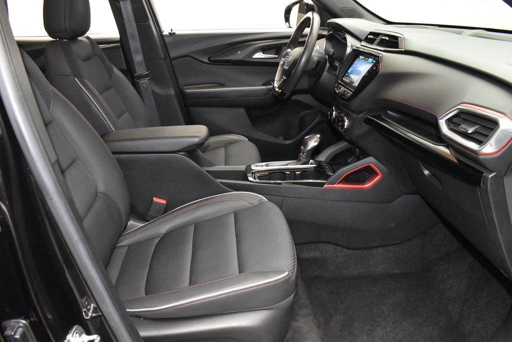 Thumbnail: 2023 Chevrolet TrailBlazer - 24