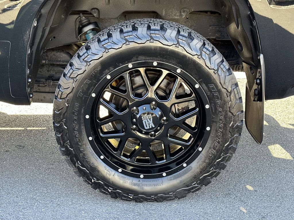 Thumbnail: 2019 Toyota Tundra - 15