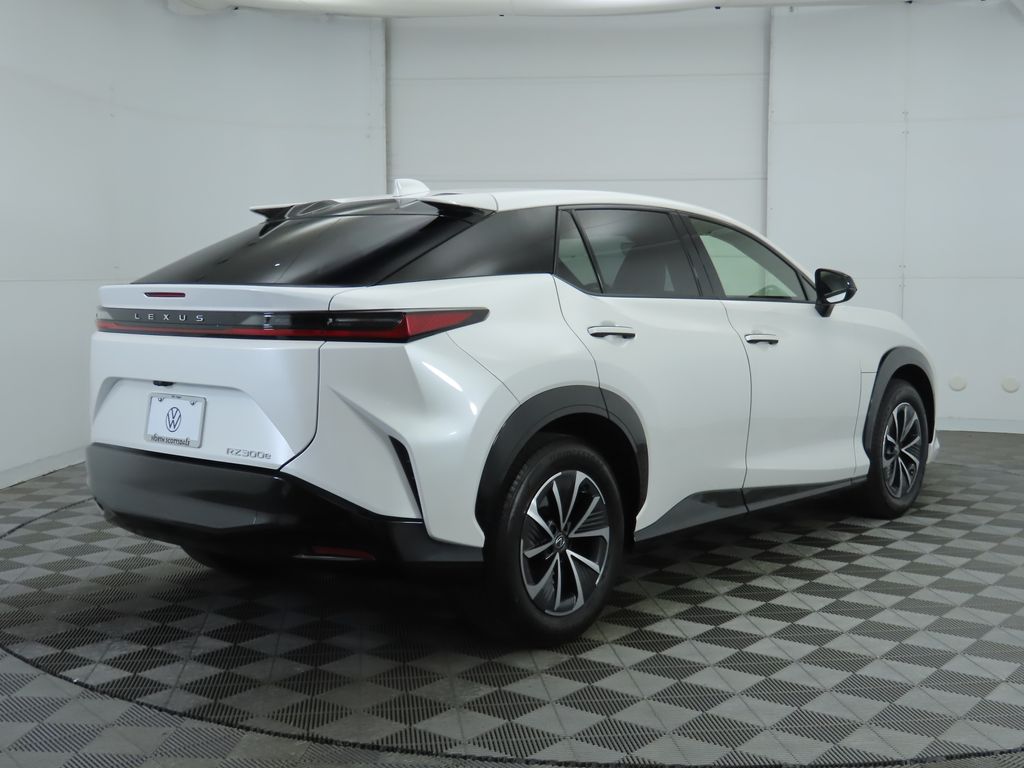 2024 Lexus RZ 300e 5