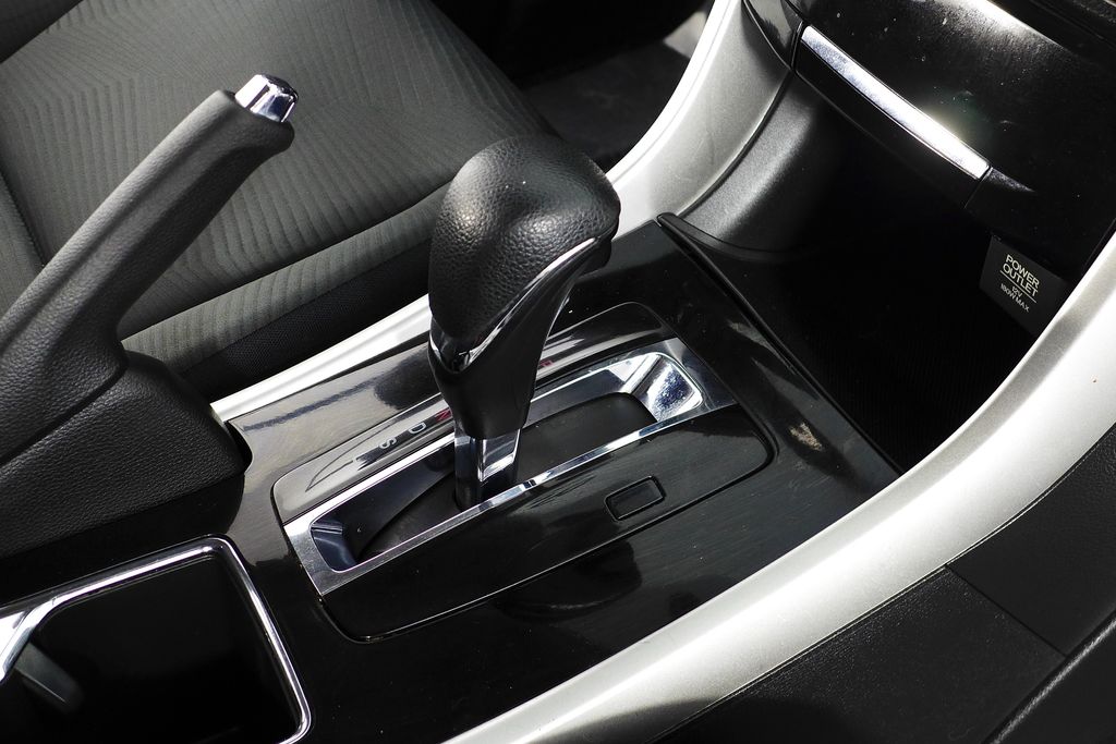 Thumbnail: 2016 Honda Accord - 15