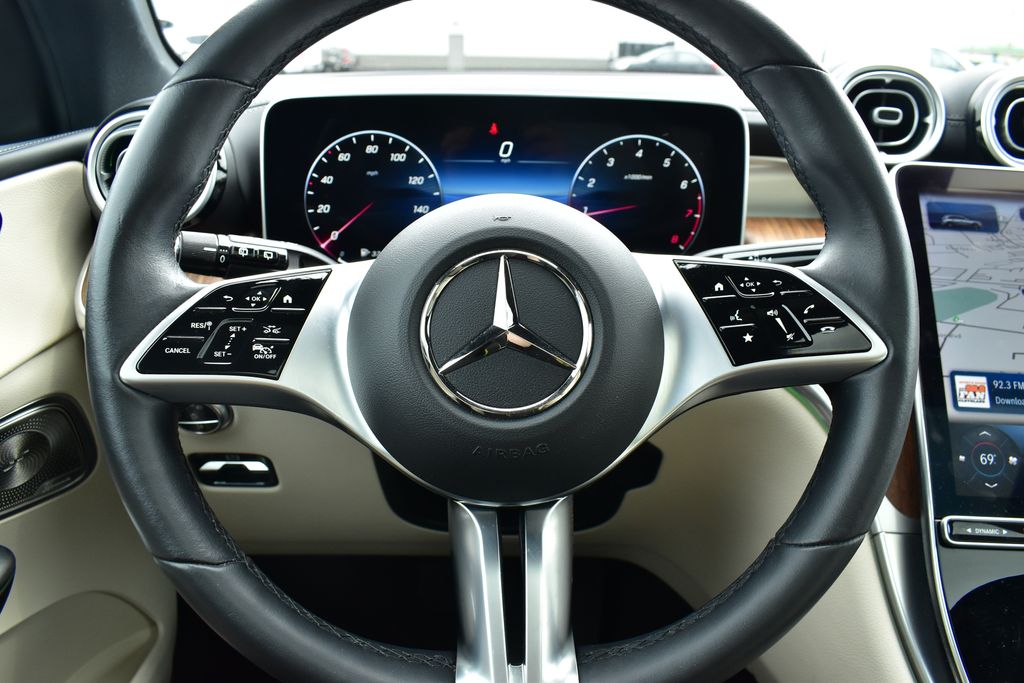 2023 Mercedes-Benz GLC 300 16