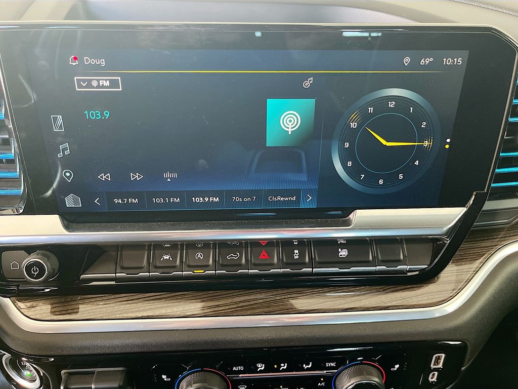 Used 2022 Blue Chevrolet RST image 13