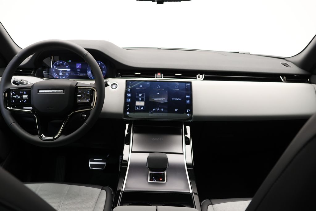 Thumbnail: 2026 Land Rover Range Rover Evoque - 15