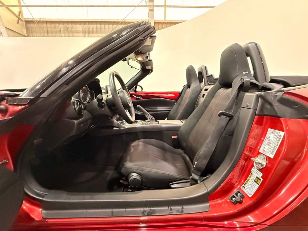 2019 Mazda MX-5 Miata Club