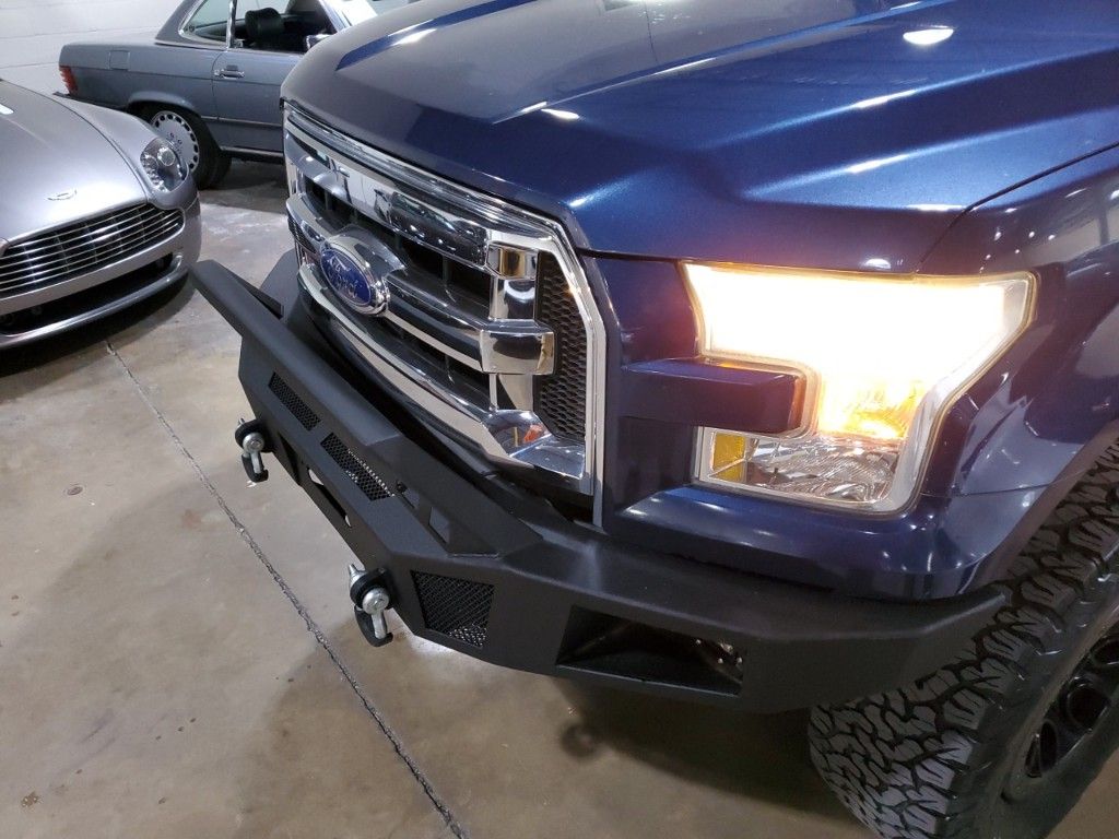 2015 Ford F-150 XLT 44