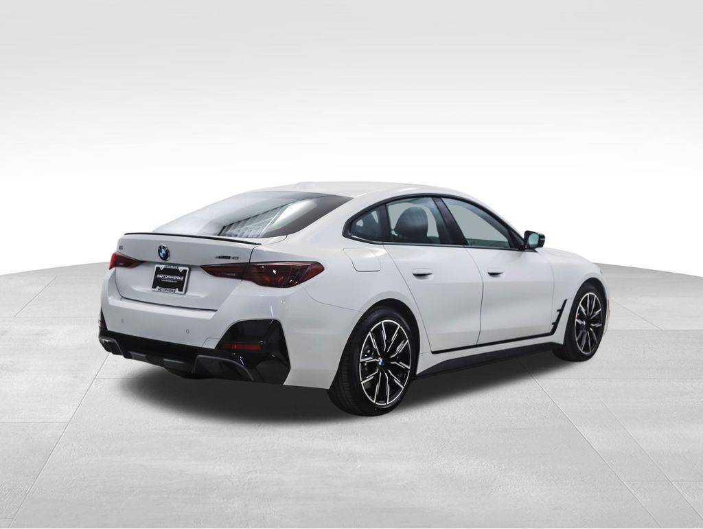 Thumbnail: 2026 BMW i4 - 5