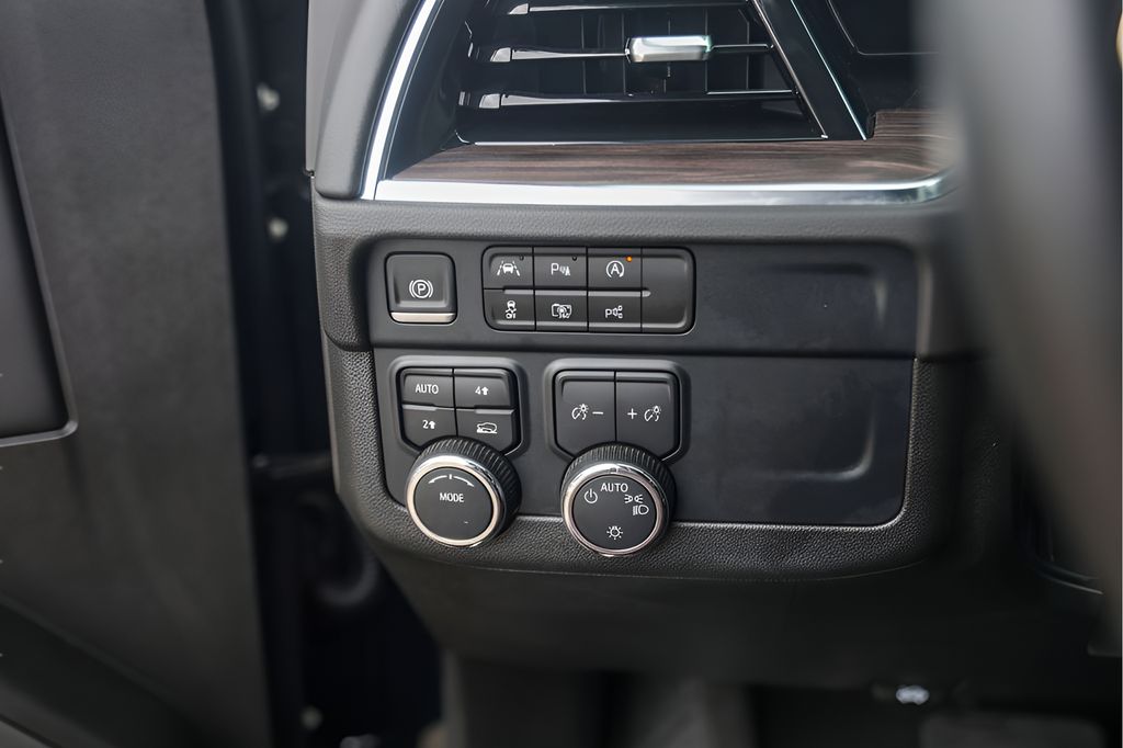 Used Car 2025 Chevrolet Tahoe  Lt For Sale Under $70,000 In Austin, Texas