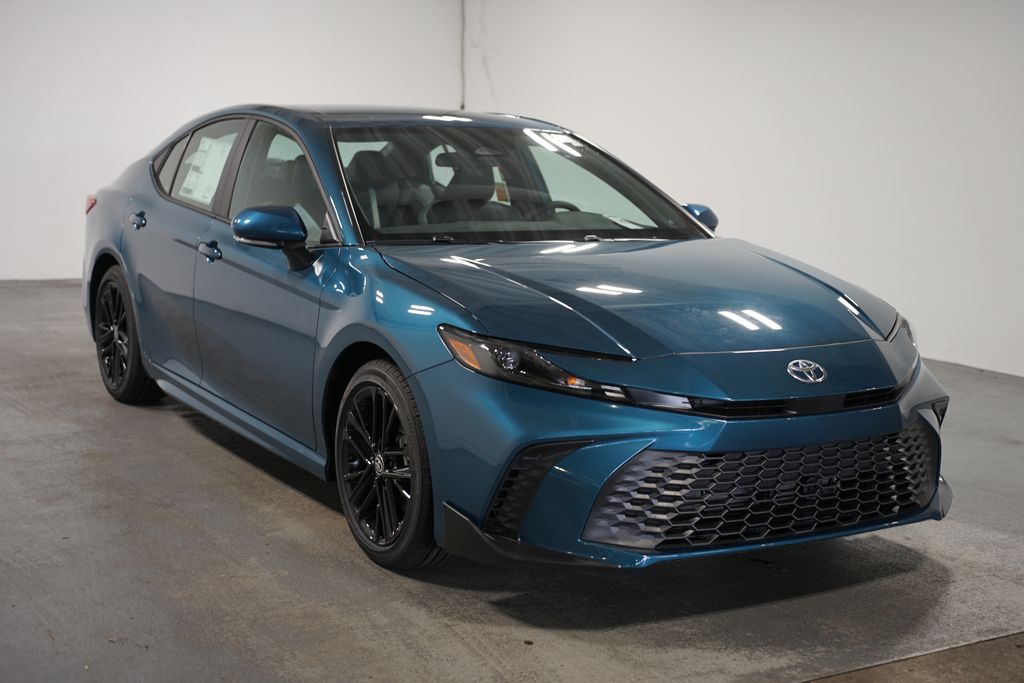 Thumbnail: 2025 Toyota Camry - 3