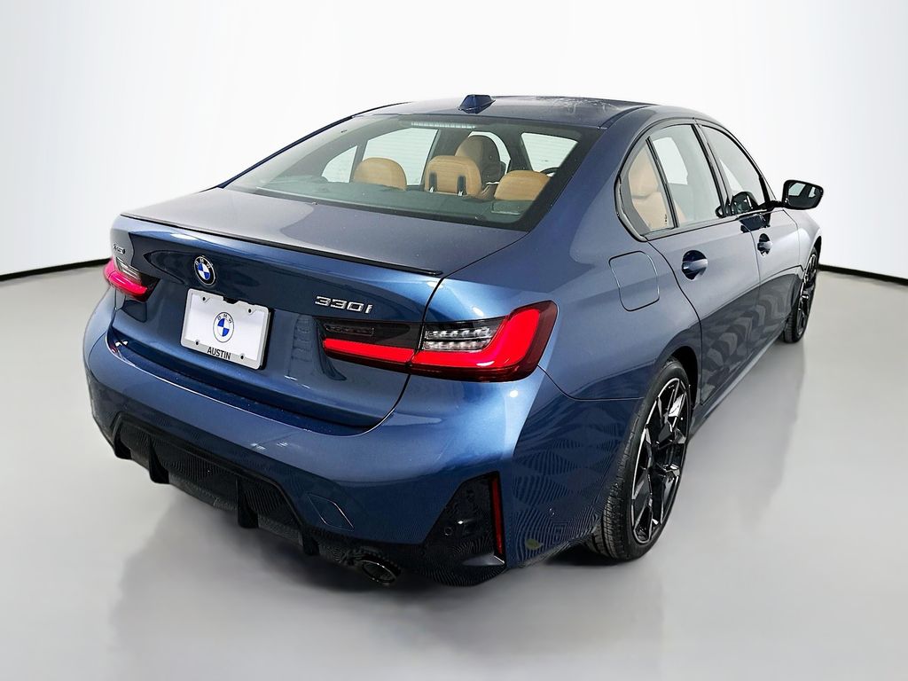 Thumbnail: 2026 BMW 3 Series - 5