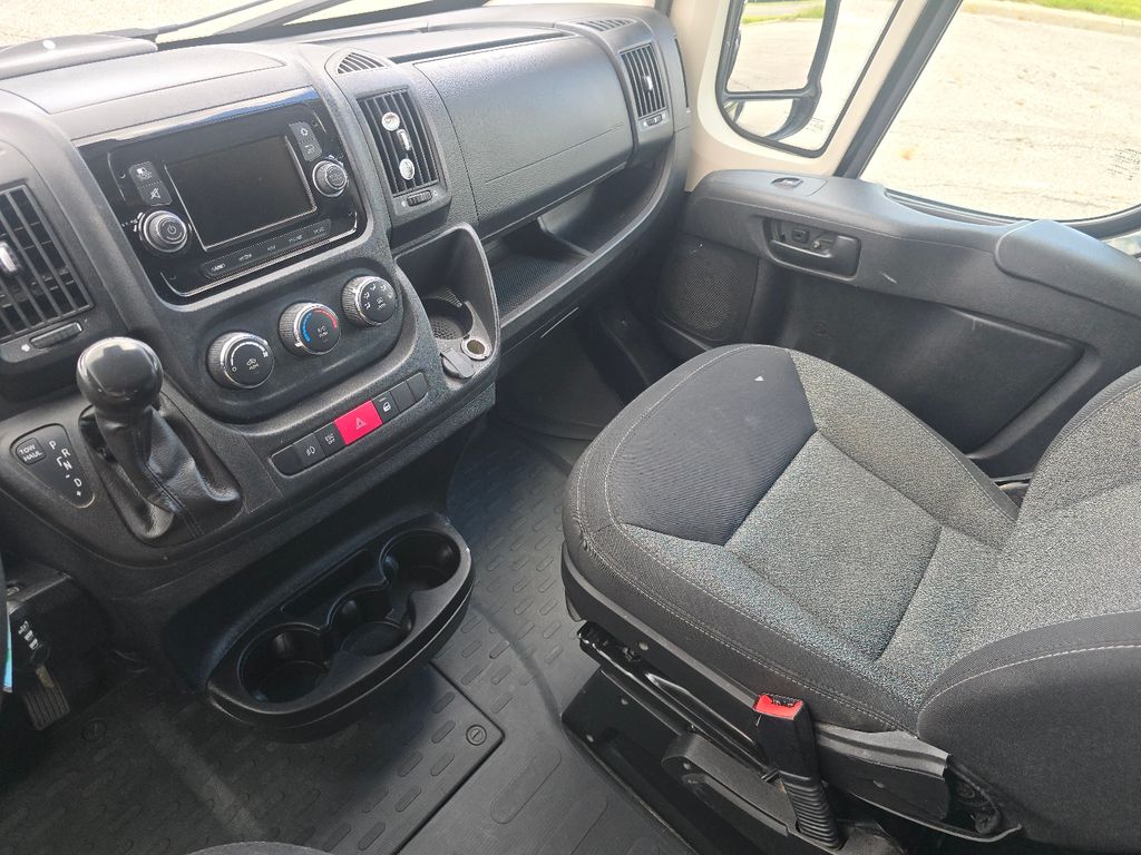 Used 2018 Black Ram High Roof image 22