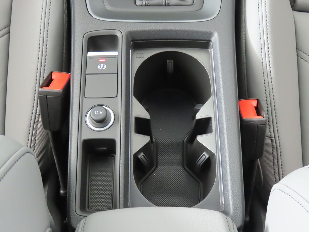 Thumbnail: 2025 Audi Q3 - 24