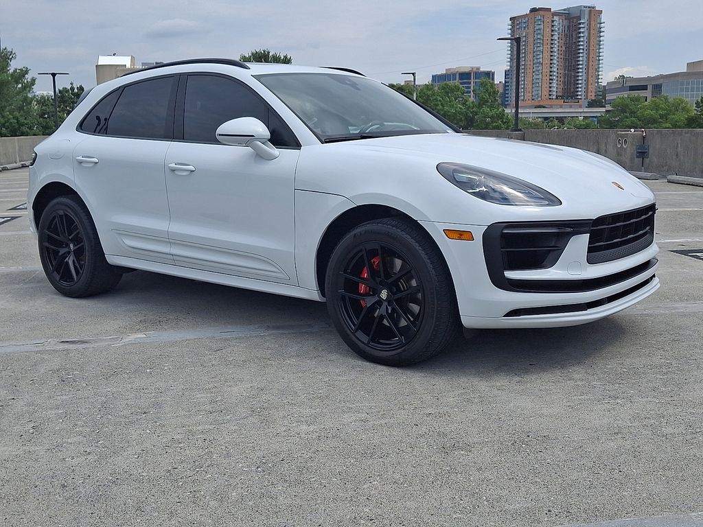 Thumbnail: 2022 Porsche Macan - 7