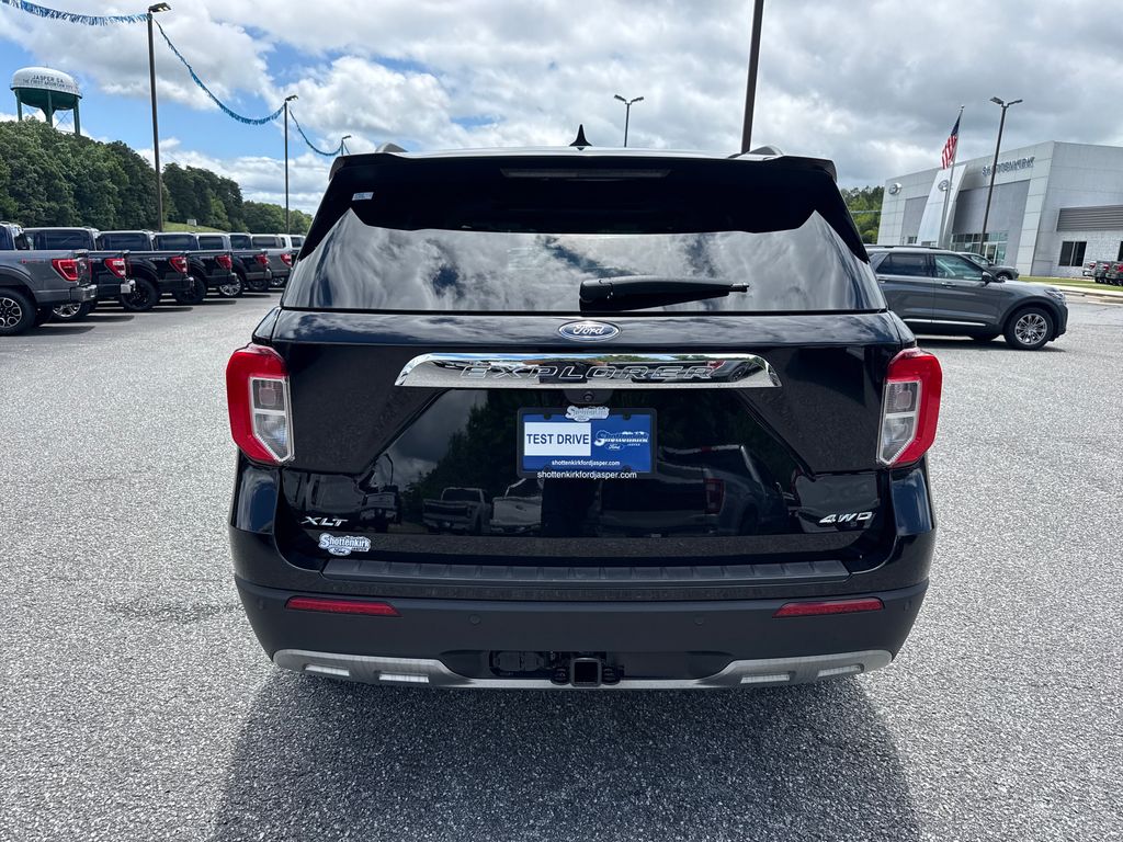 Used 2024 Ford Explorer SUV