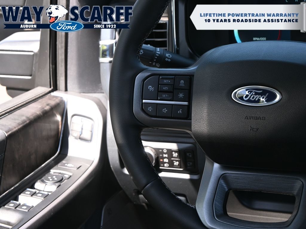 2025 Ford F-350 Super Duty Lariat