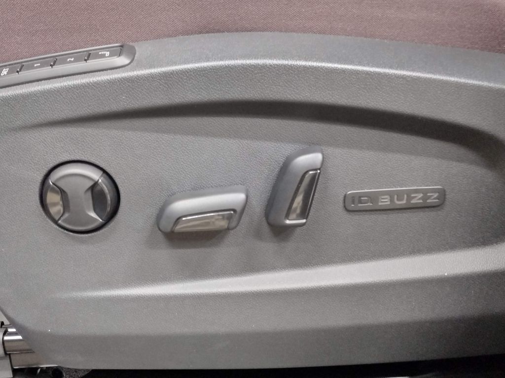 2025 Volkswagen ID. Buzz Pro S