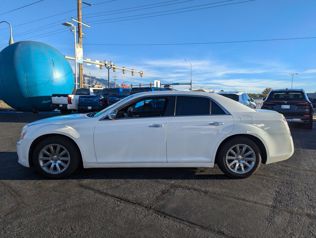 2012 Chrysler 300 Limited 7