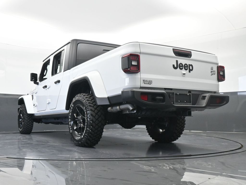 Used 2024 Bright White Clearcoat Jeep Willys image 62