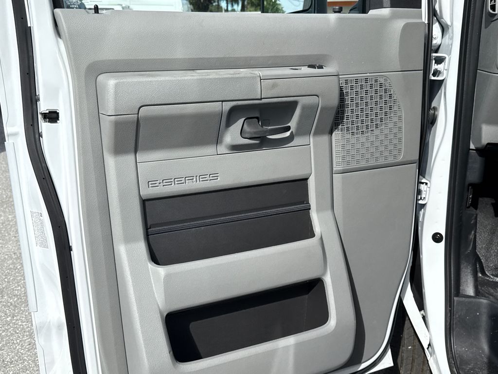 New 2026 White Ford Base image 17