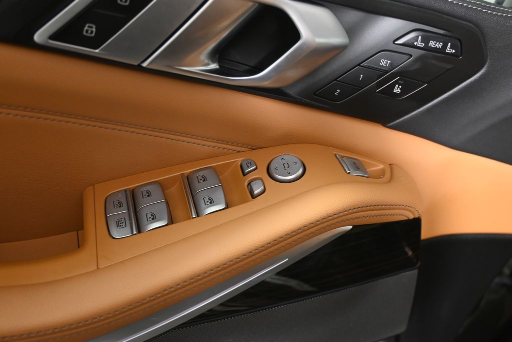 Thumbnail: 2023 BMW X7 - 31