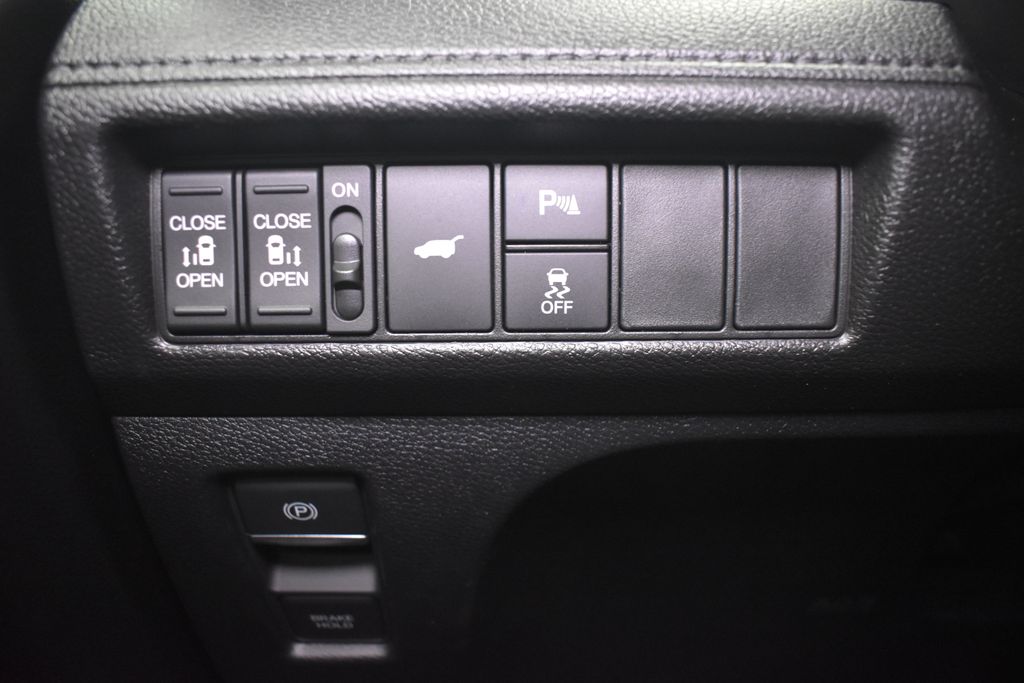 Thumbnail: 2026 Honda Odyssey - 14