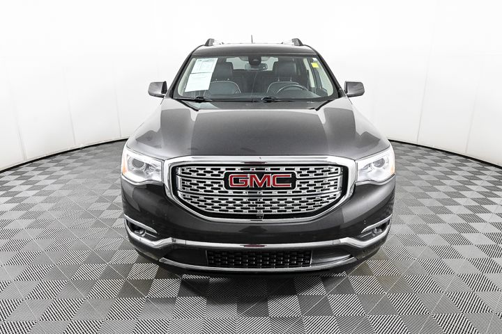 2017 GMC Acadia Denali 3